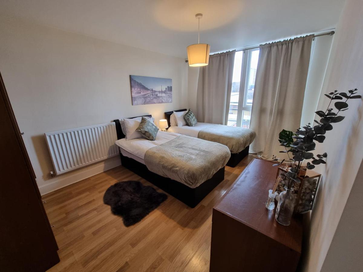 Cosy 2 Bedroom Apartment By One Choice Stays Serviced Accommodation Birmingham - City Centre - Wifi المظهر الخارجي الصورة